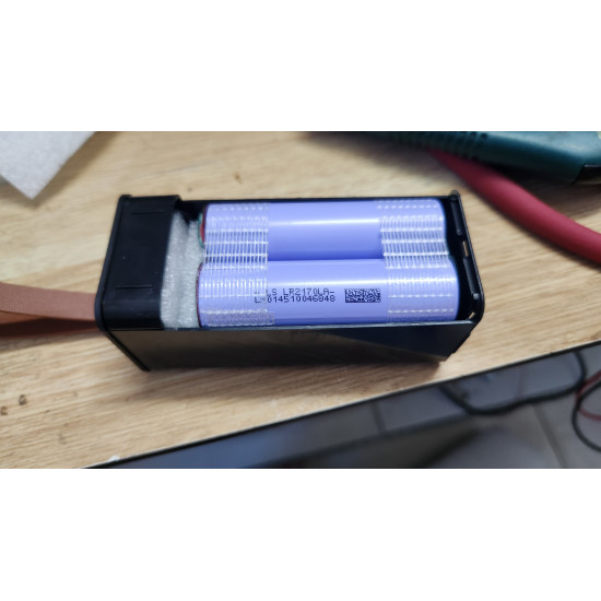 Box sạc dự phòng 4 cell 21700 vỏ nhôm PD22.5W Box sạc dự phòng 4 cell 21700 vỏ nhôm PD22.5W