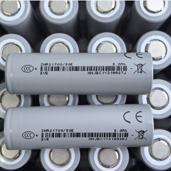 Pin 21700 3.7V 5000mAh 3C